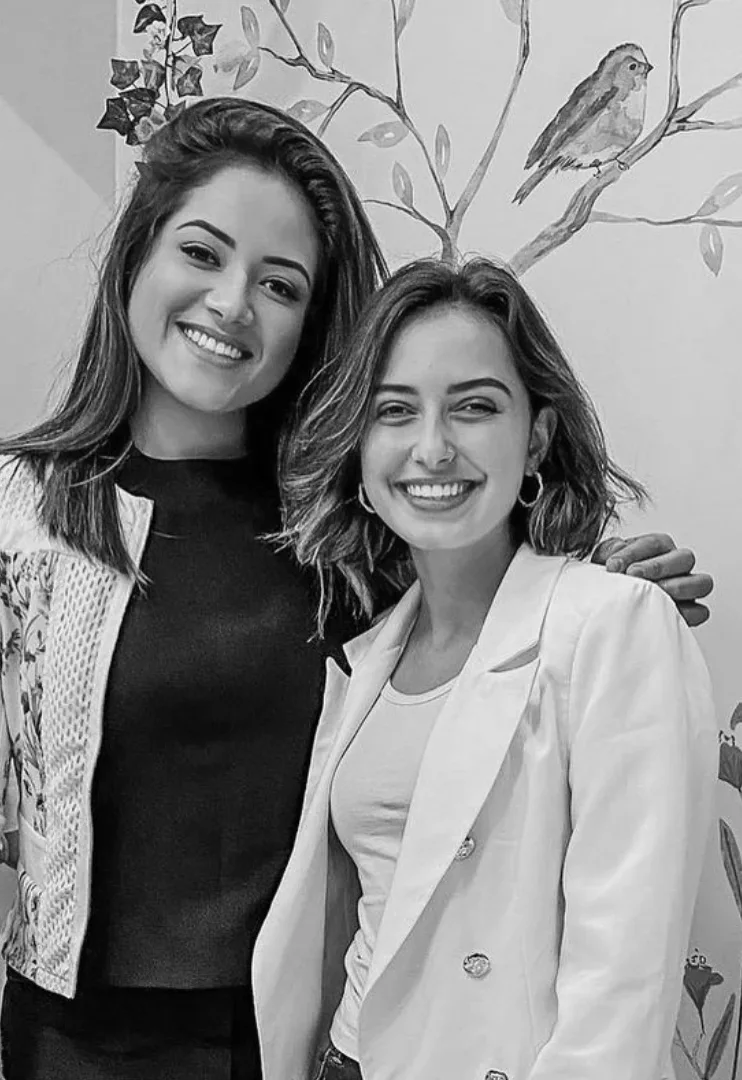 Jennifer Rech e Fernanda Correia, sócias-fundadoras da North, lado a lado e sorrindo